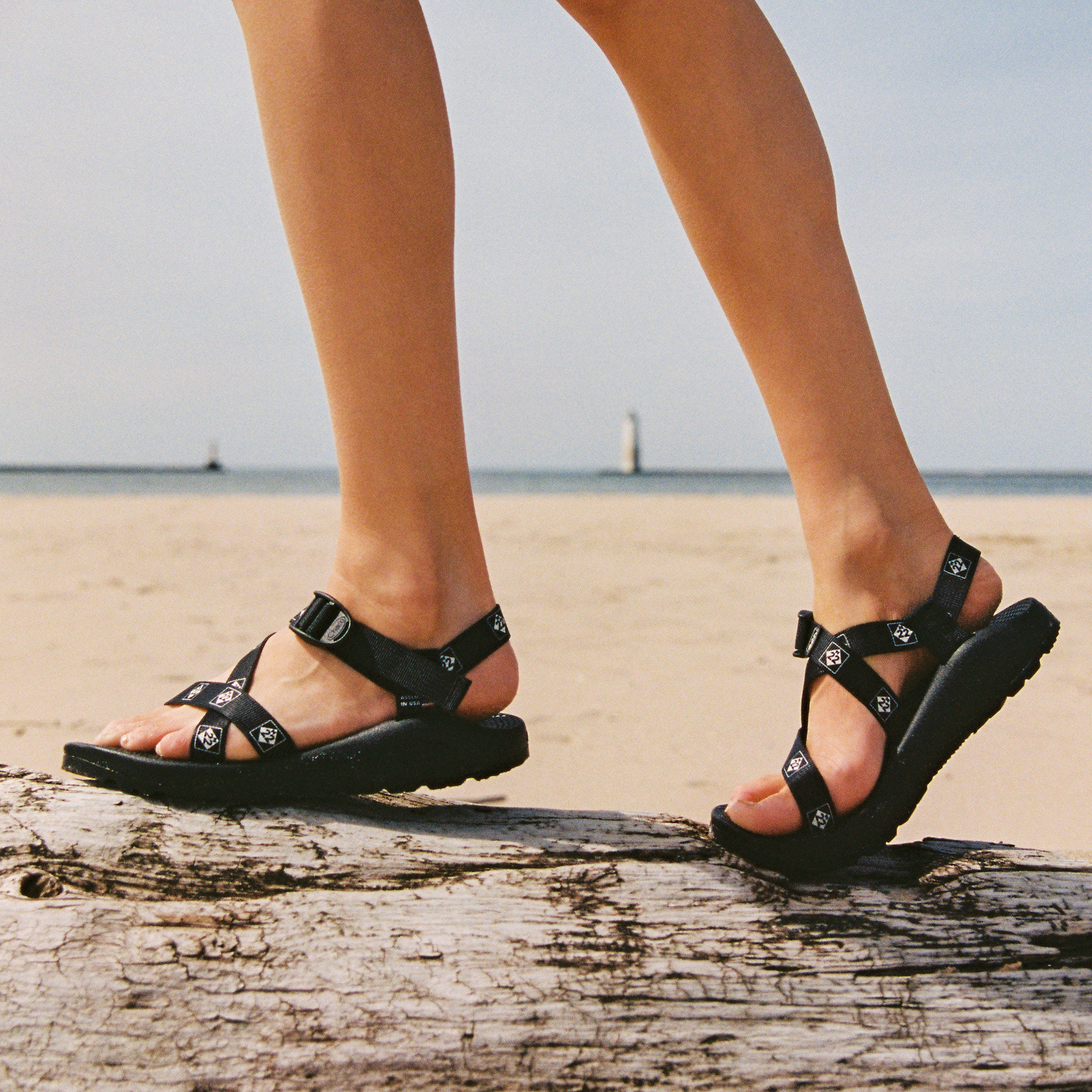 Chacos.jpg?v=1715971934