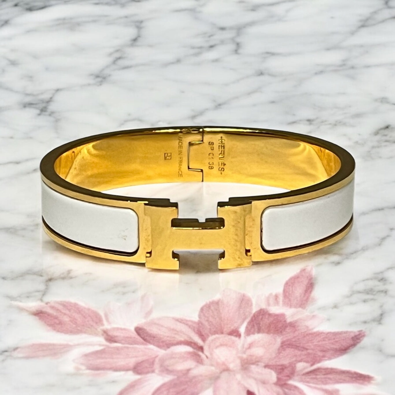 HERMES Clic H Bracelet in White | Size Small – More Than You Can