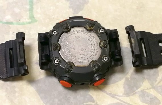 G-Shockの電池交換 – PCと映画とテレビと、3rd