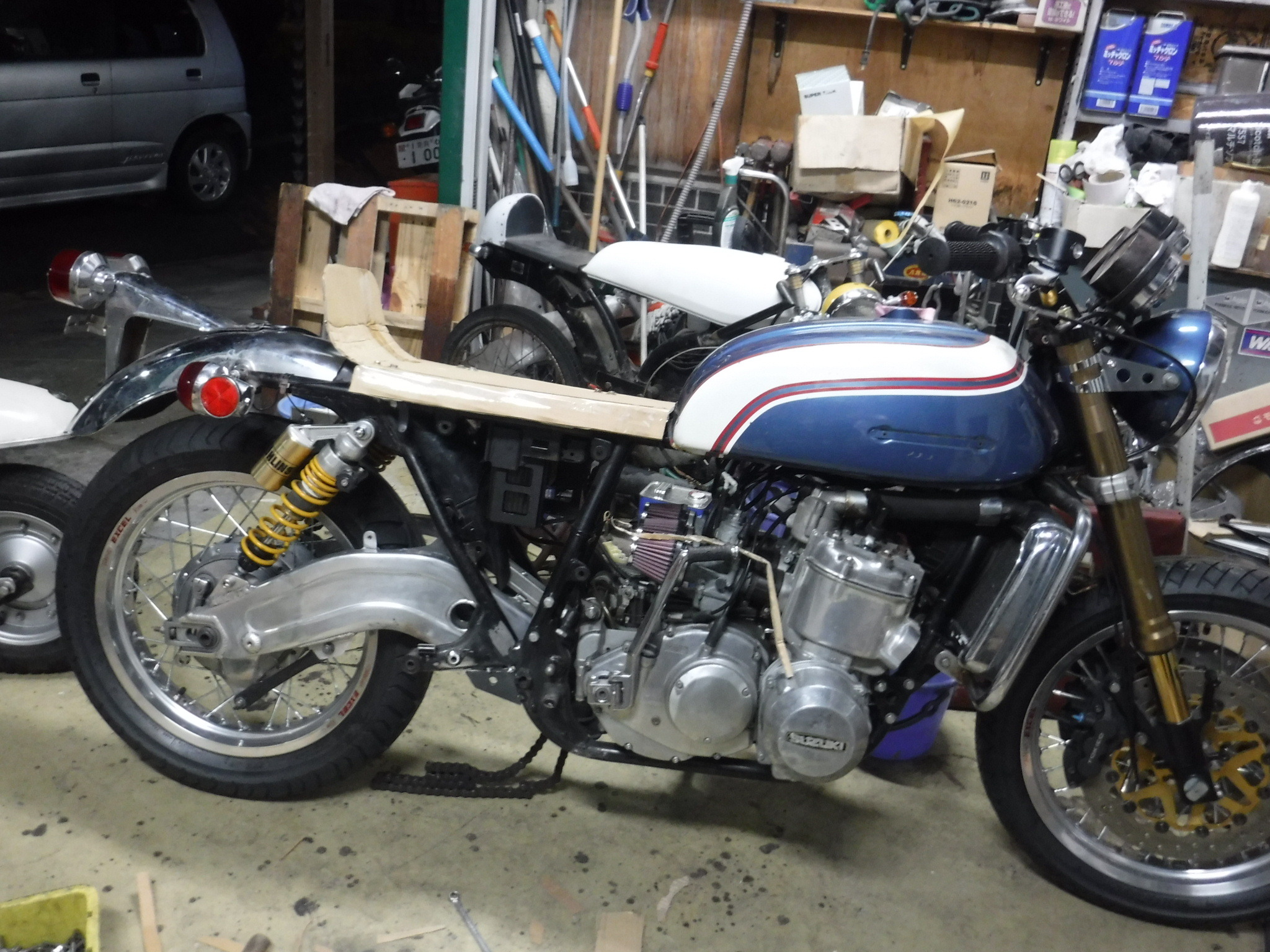 GT750のカスタム依頼 27 シート②: レストアくんのブログ