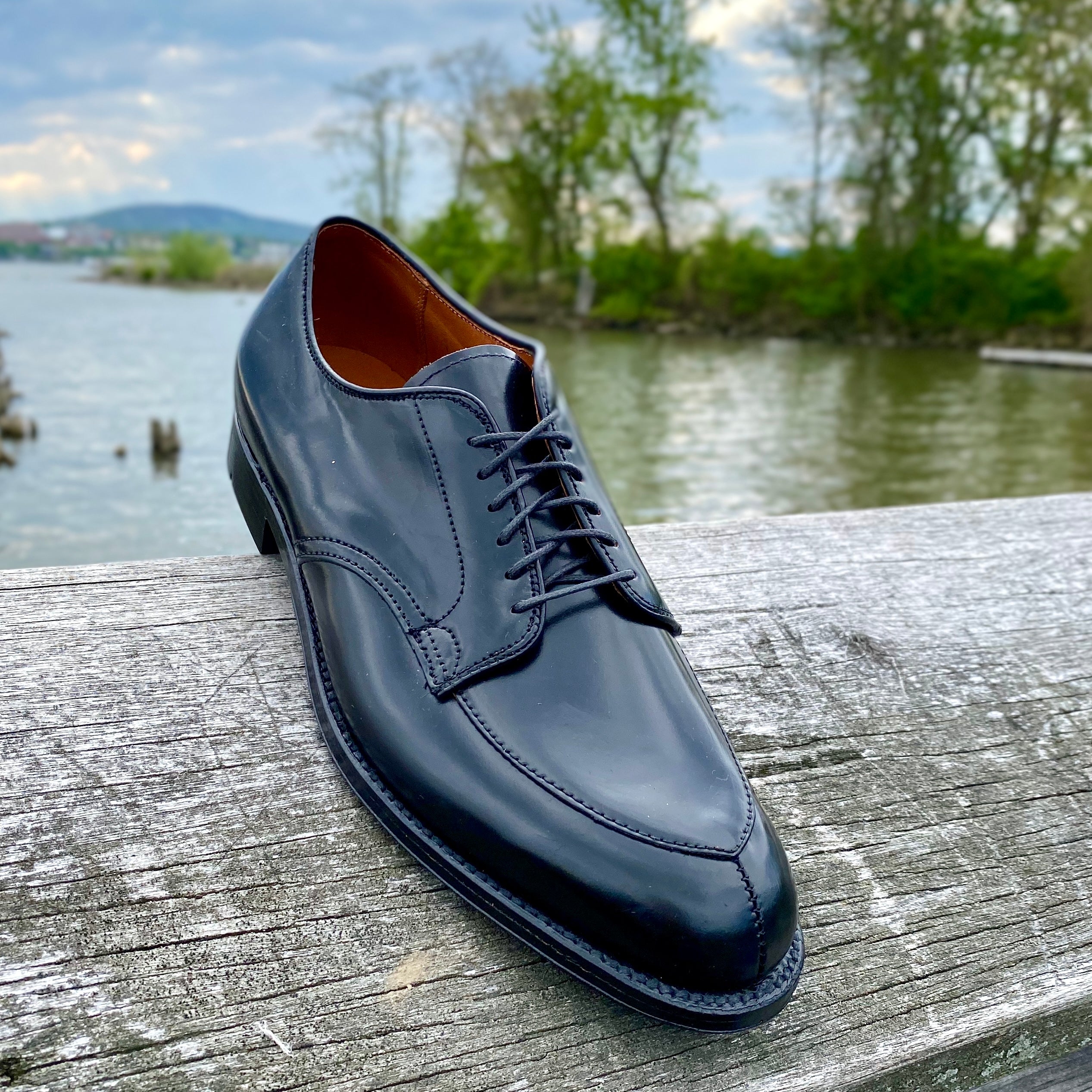 D6617 - V-Tip Split Toe Blucher in Black Shell Cordovan – ALDEN SHOES