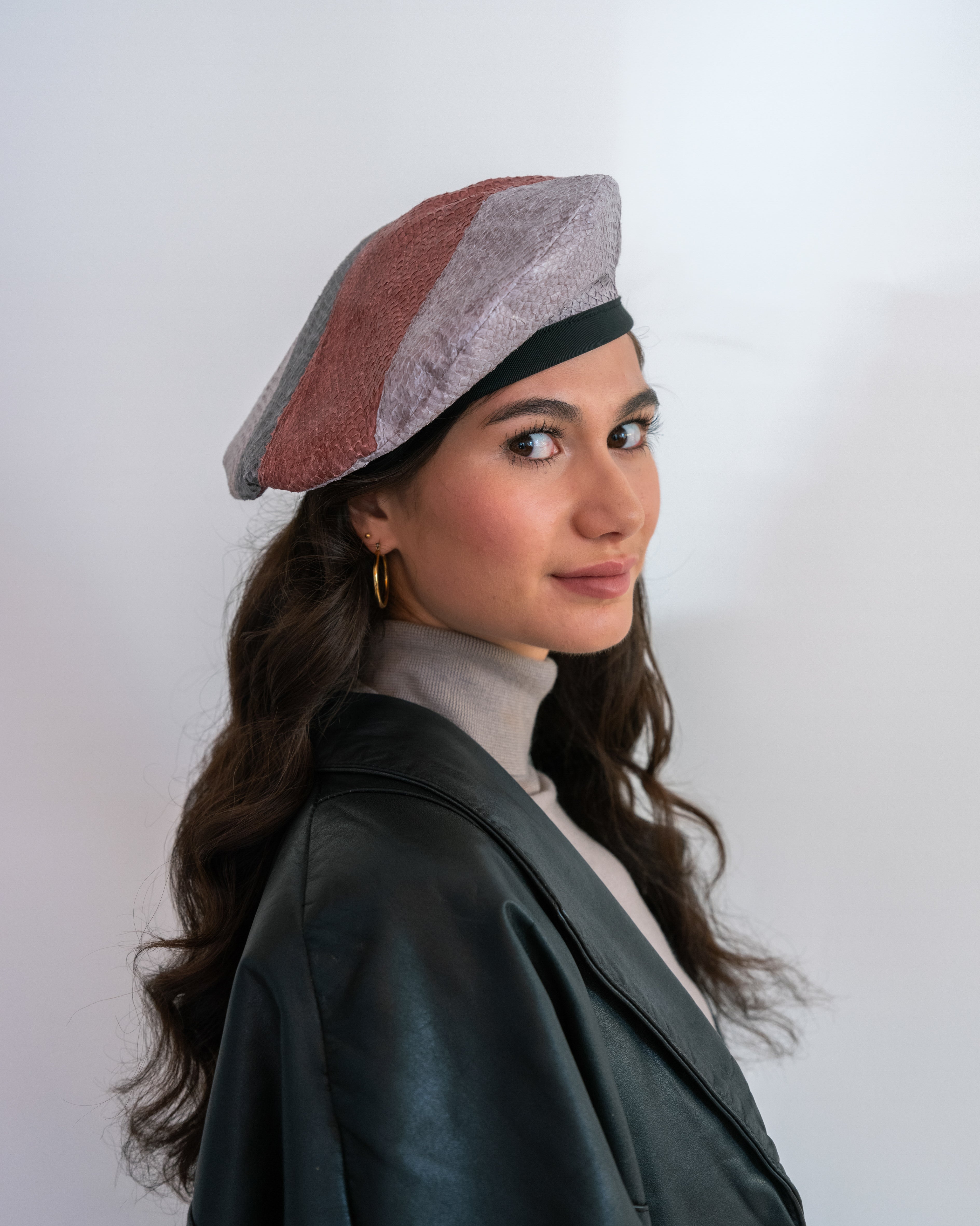 Northern Lights Beret – ATELIER ANNE STOFFELS