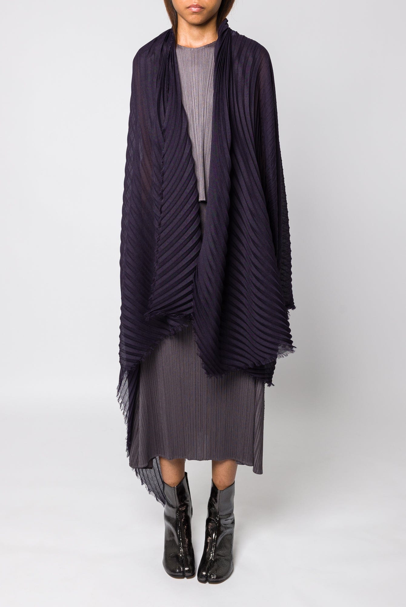Issey Miyake Silk Wool Pleats Stole – Antidote Fashion and Lifestyle