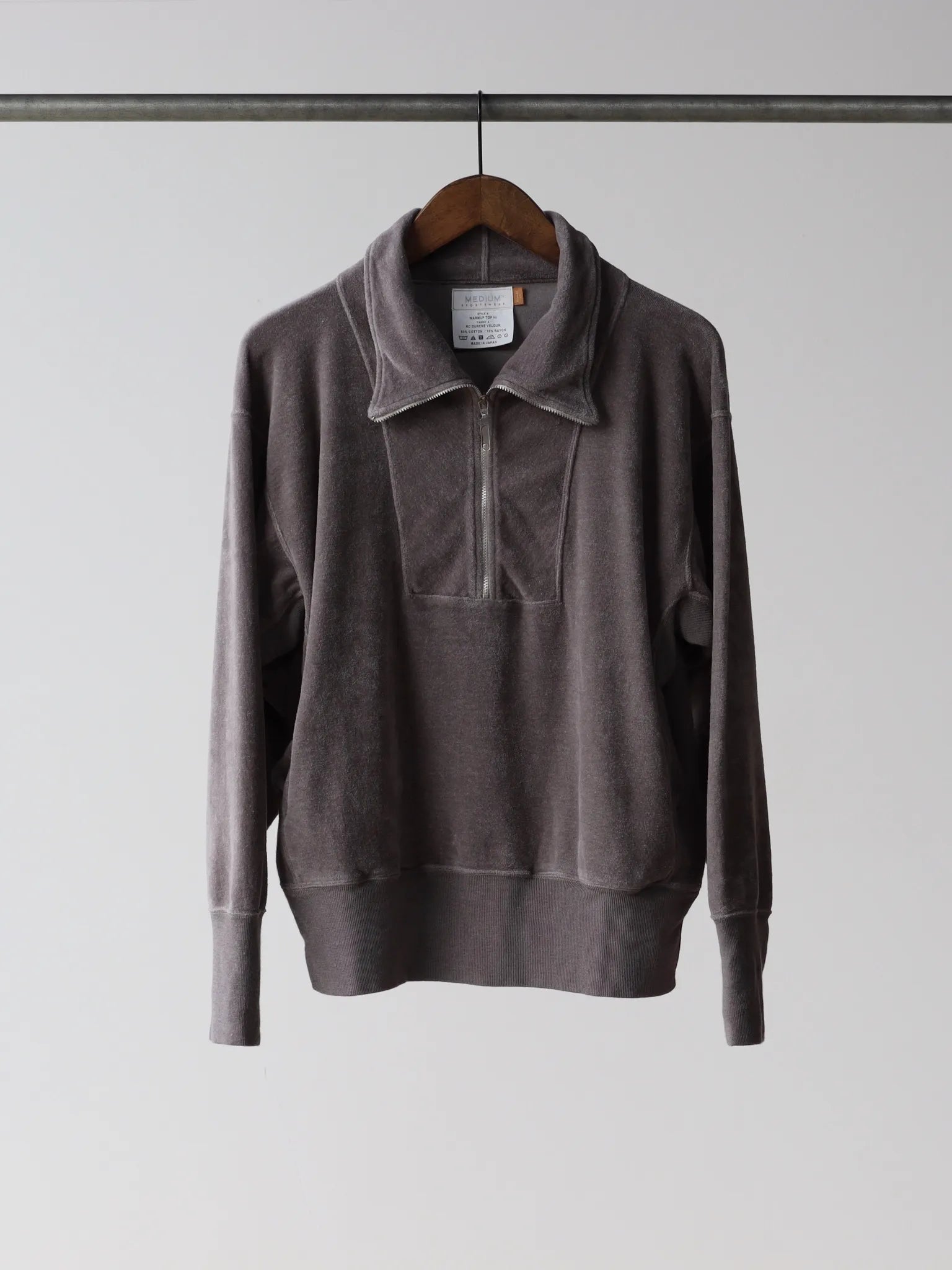 MEDIUM SPORTSWEAR WARMUP TOP HI VELOUR UNEVEN/GREY | CASANOVA&CO