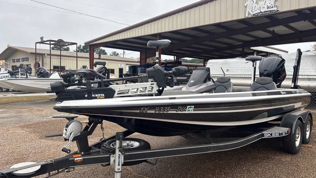 2017 Skeeter ZX225 | The Boat Center