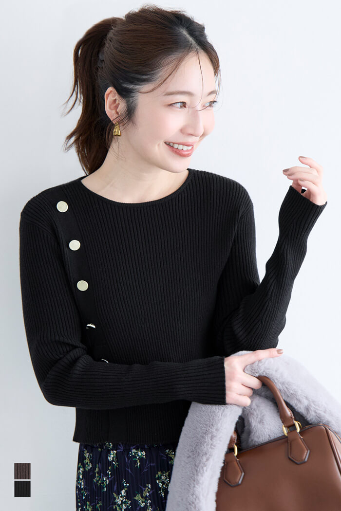 セール☆2490円→1290円 ゴールドボタンニットトップス レディース