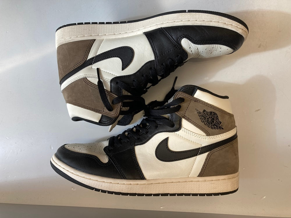 ジョーダン JORDAN Nike Air Jordan 1 High OG Dark Mocha ナイキ エア