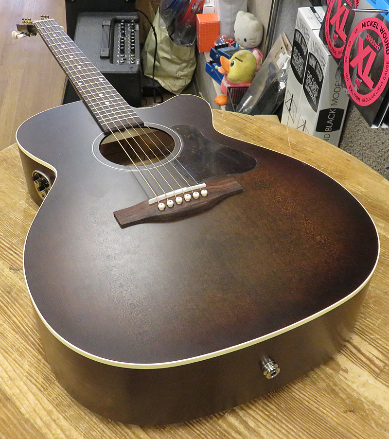ART & LUTHERIE LEGACY BOURBON BURST CW Q-1T NEW