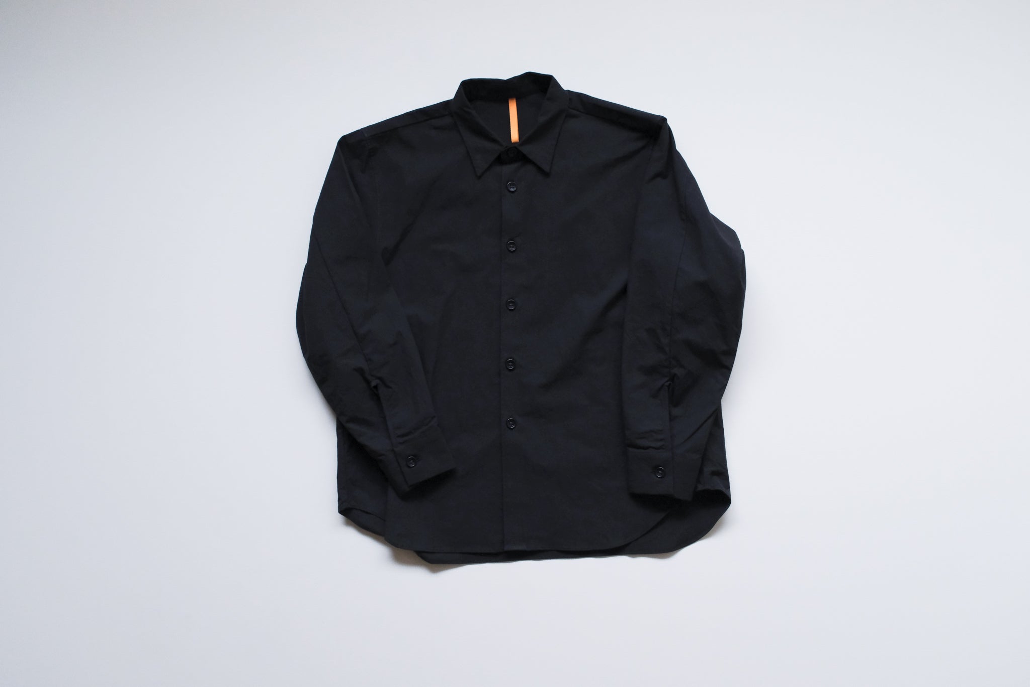MAN-TLE SHIRT R0S8 Black Weather – 履物関づか 岩倉AA Online Store