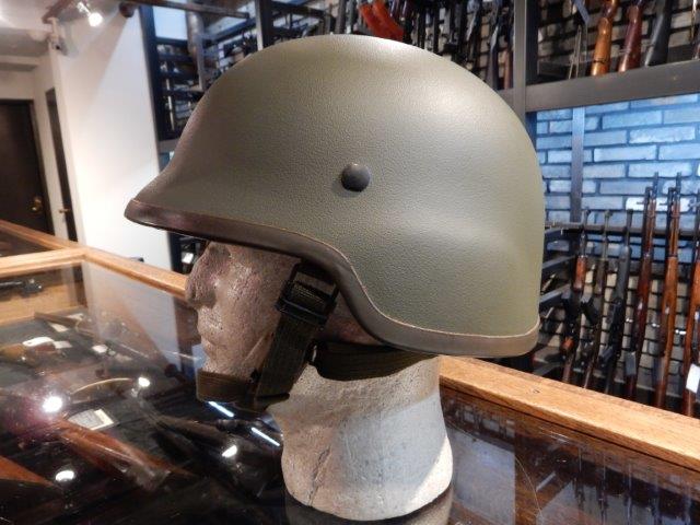 M826 ドイツ連邦軍陸軍用 ヘルメット | Chicago Blog