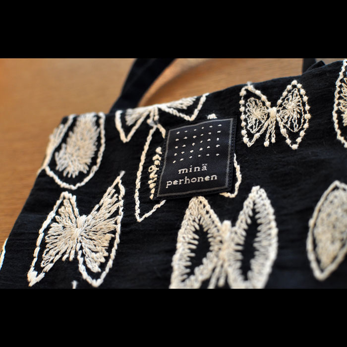 ミナペルホネン sky flower ミニバッグ navy | Lin total fashion