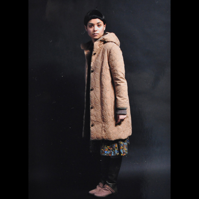 ミナペルホネンtambourineダウンコートbeige | Lin total fashion