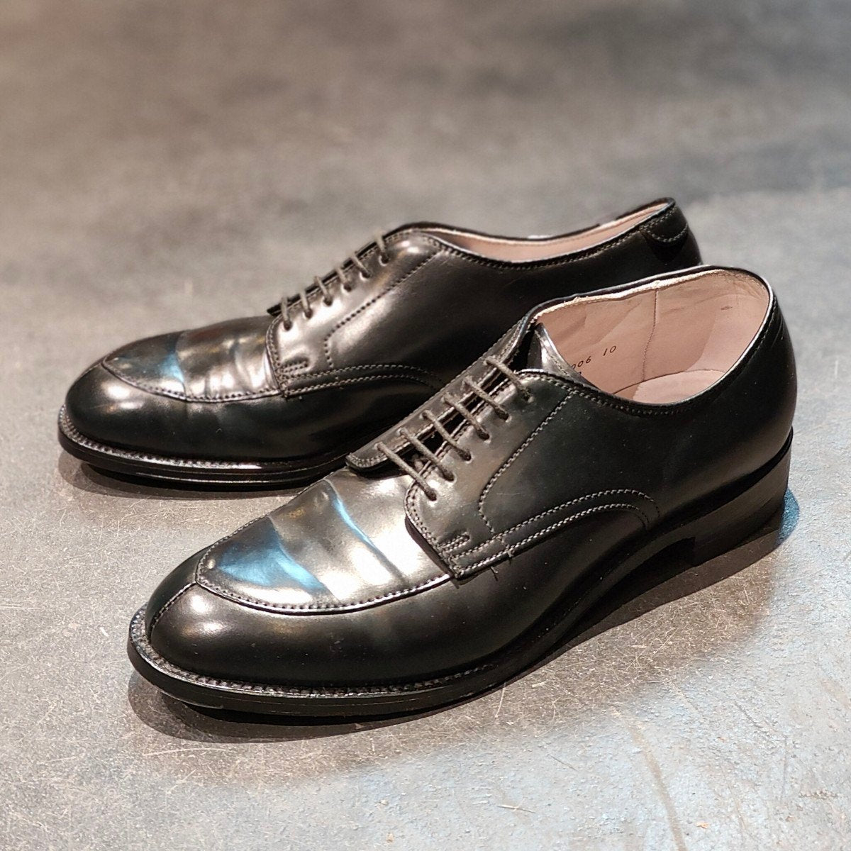美品【ALDEN】オールデン×コンフォーマルシューストア 54332 Vチップ