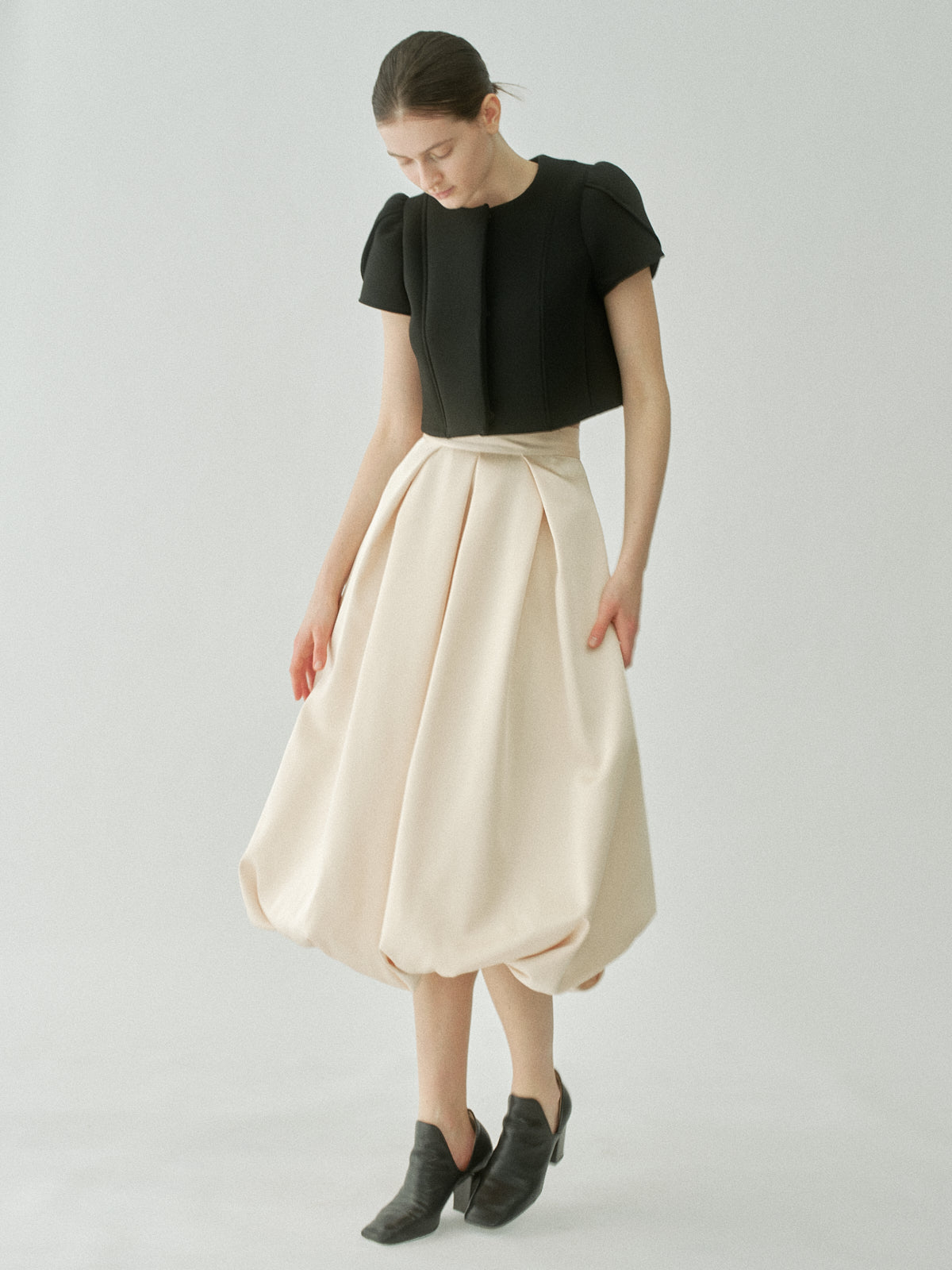 Arc Tuck Balloon Skirt – L'AUBE BLANC