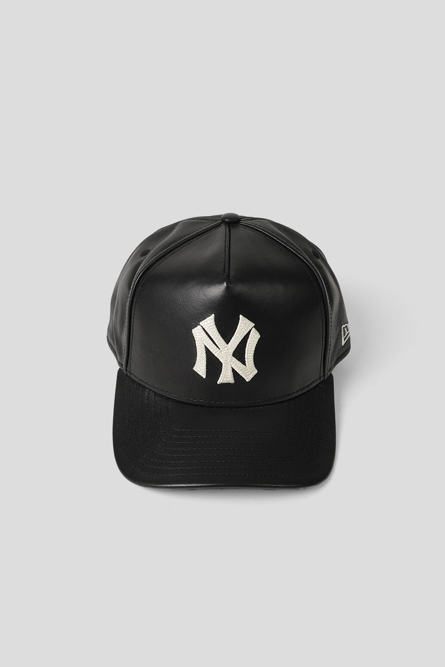NEW ERA - BLACK E-FRAME MLB NEW YORK YANKEES 9FORTY LEATHER CAP