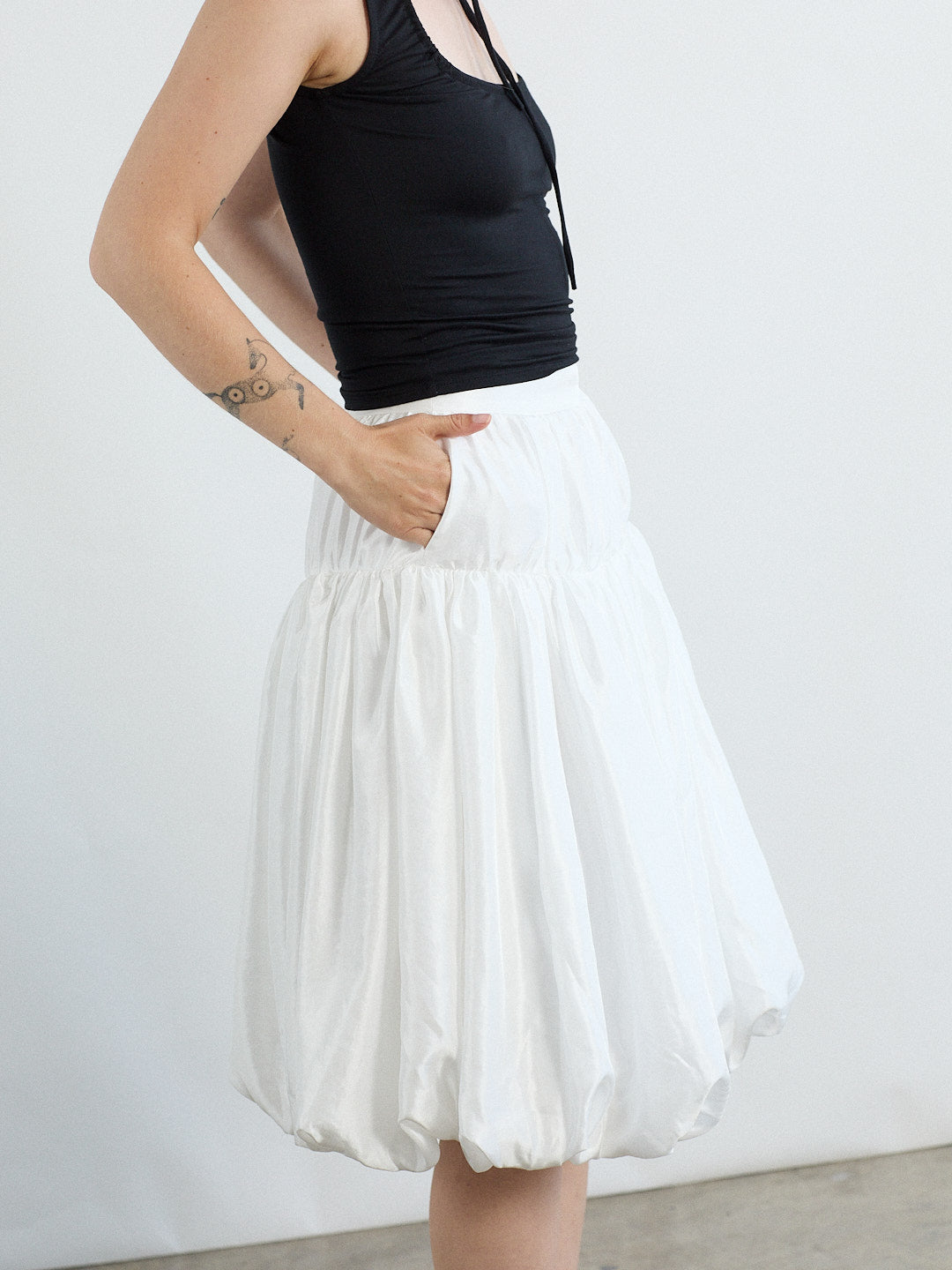 Whip Balloon Skirt - White – Lisa Says Gah