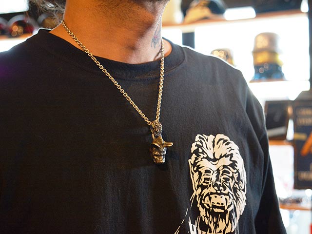 MAD CULT/マッドカルト】「Hyena Head Pendant Top/ハイエナヘッド