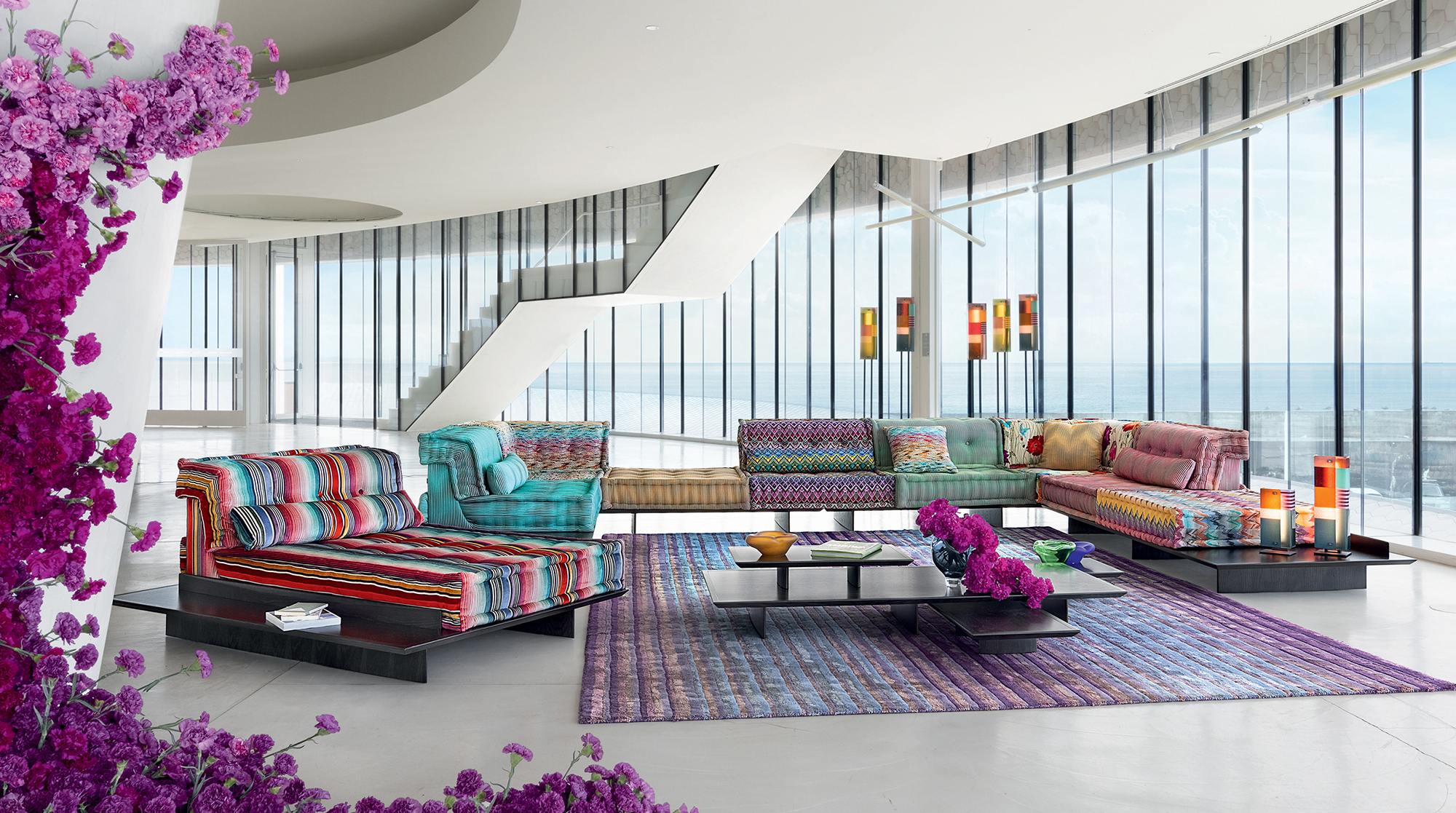 Roche Bobois 関西初出店 2025 年10 月31 日（金） 淀屋橋ステーション