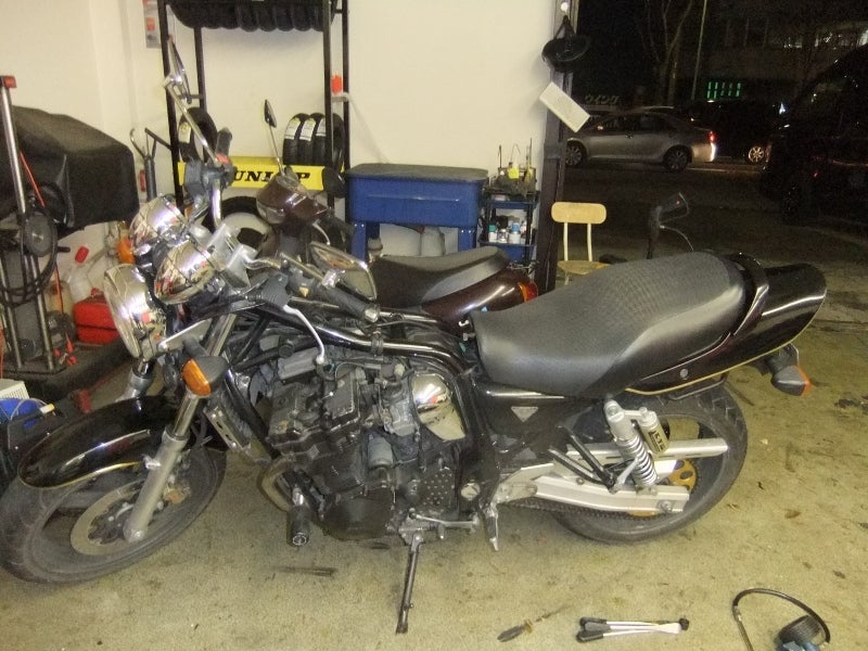 スズキ イナズマ400 タンク交換 修理 | バイク気分のブログ