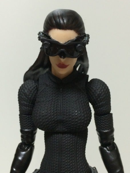 MAFEX SELINA KYLE（セリーナ・カイル） BATPOD（バットポッド