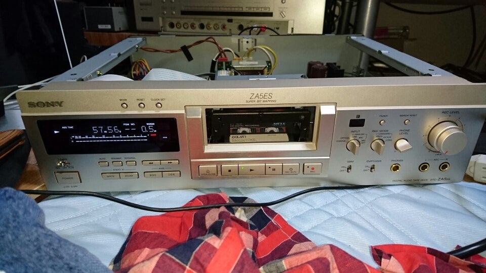 SONYのDAT最終モデルDTC-ZA5ESジャンク修理が難航中(その2) | K'S MY