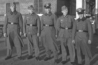 ウール製野戦服の生地色