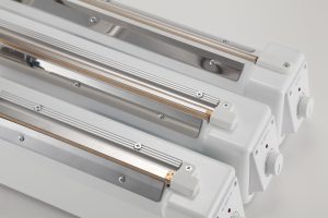 NL-202JC-10(W) ワンランク上のシーラー 卓上タイプ（カッター付