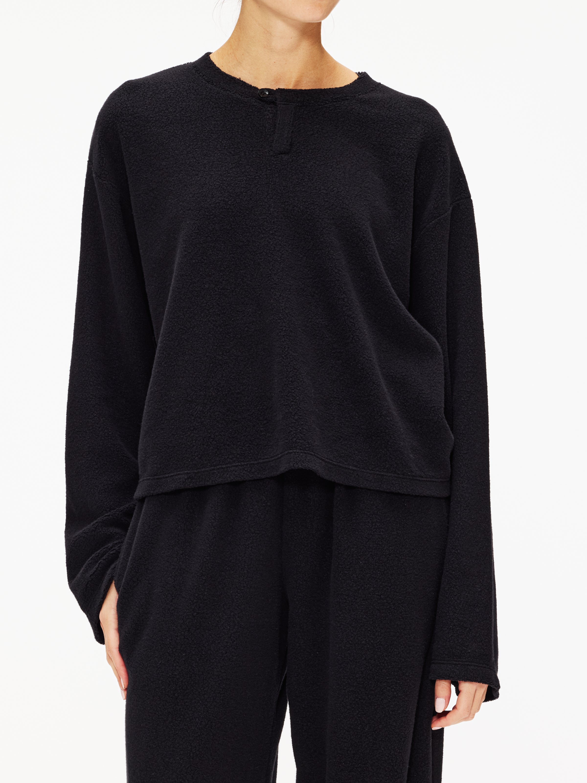 Leset Teddy Henley – The Shop at Equinox