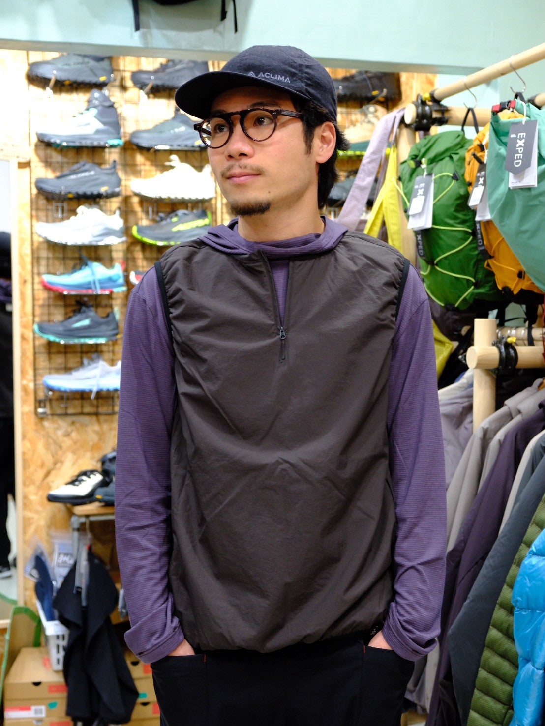 ORBIT WINTER VEST（前面内側にオクタ・肌離れの良いシェル素材の