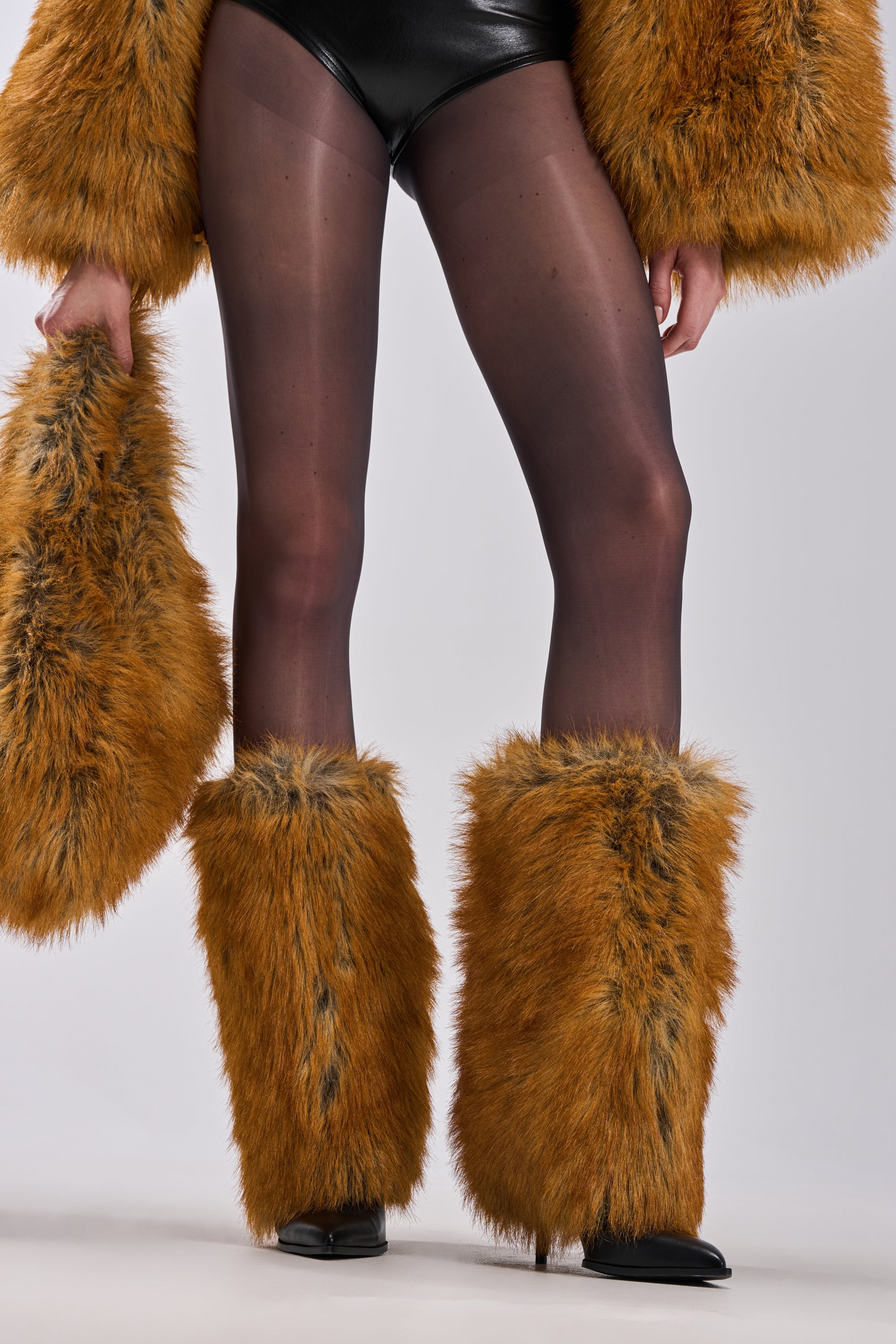 AZALEA WANG EKKEN RED FOX FUR STILETTO BOOT – AKIRA