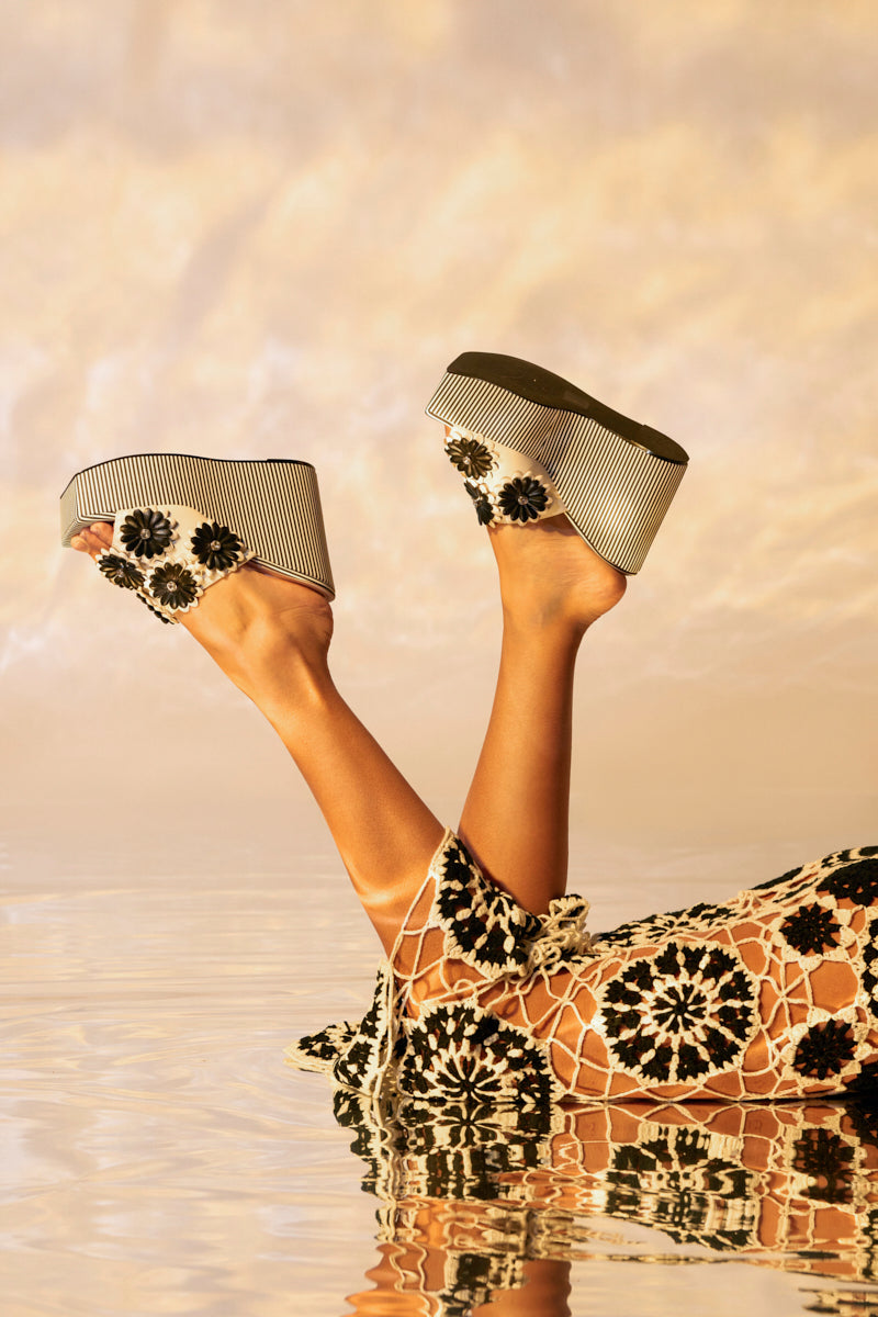 AZALEA WANG FREA WHITE AND BLACK STRIPED FLORAL WEDGE SANDAL – AKIRA