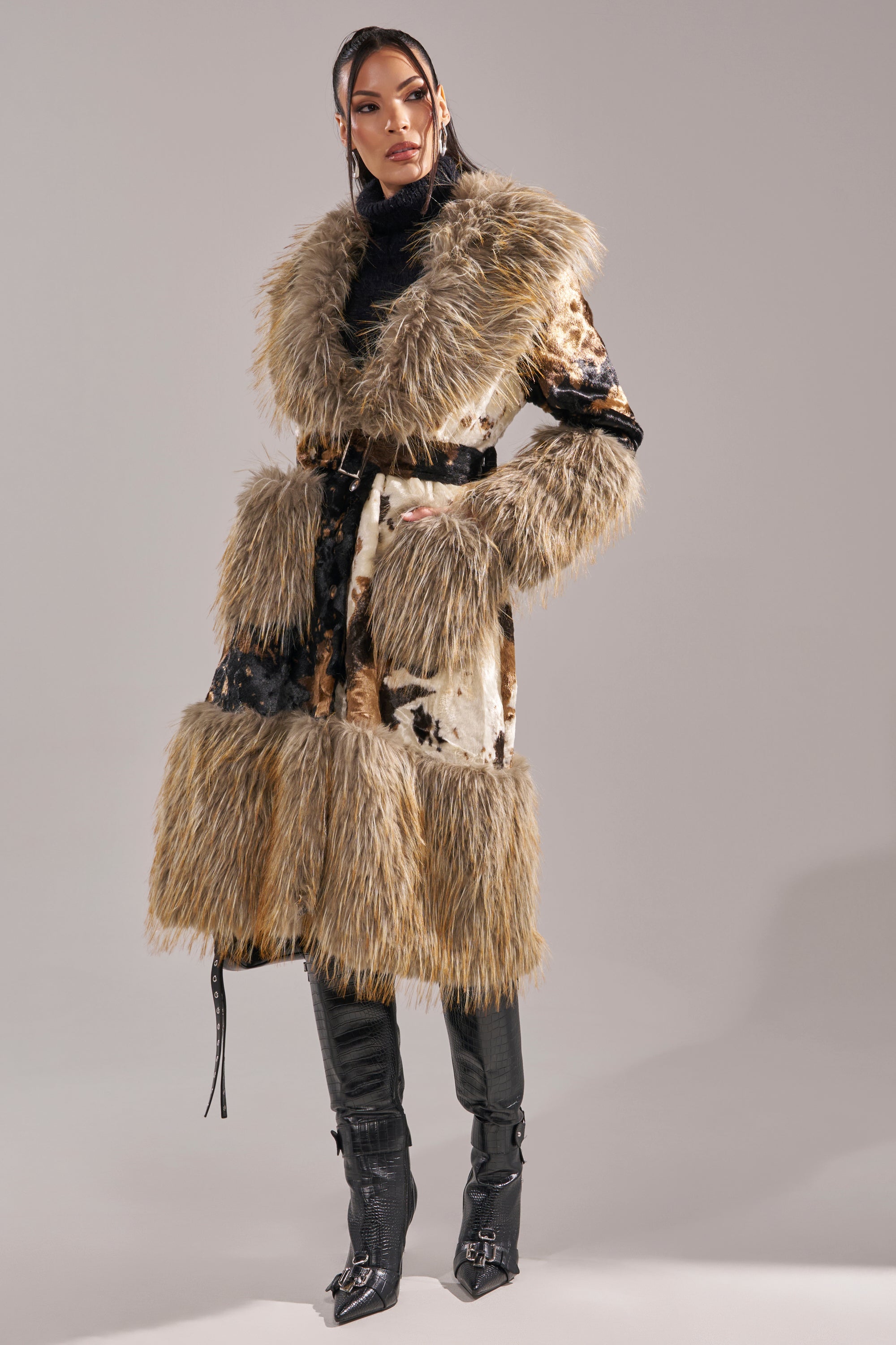 FREYA FUR TRIM TRENCH – AKIRA