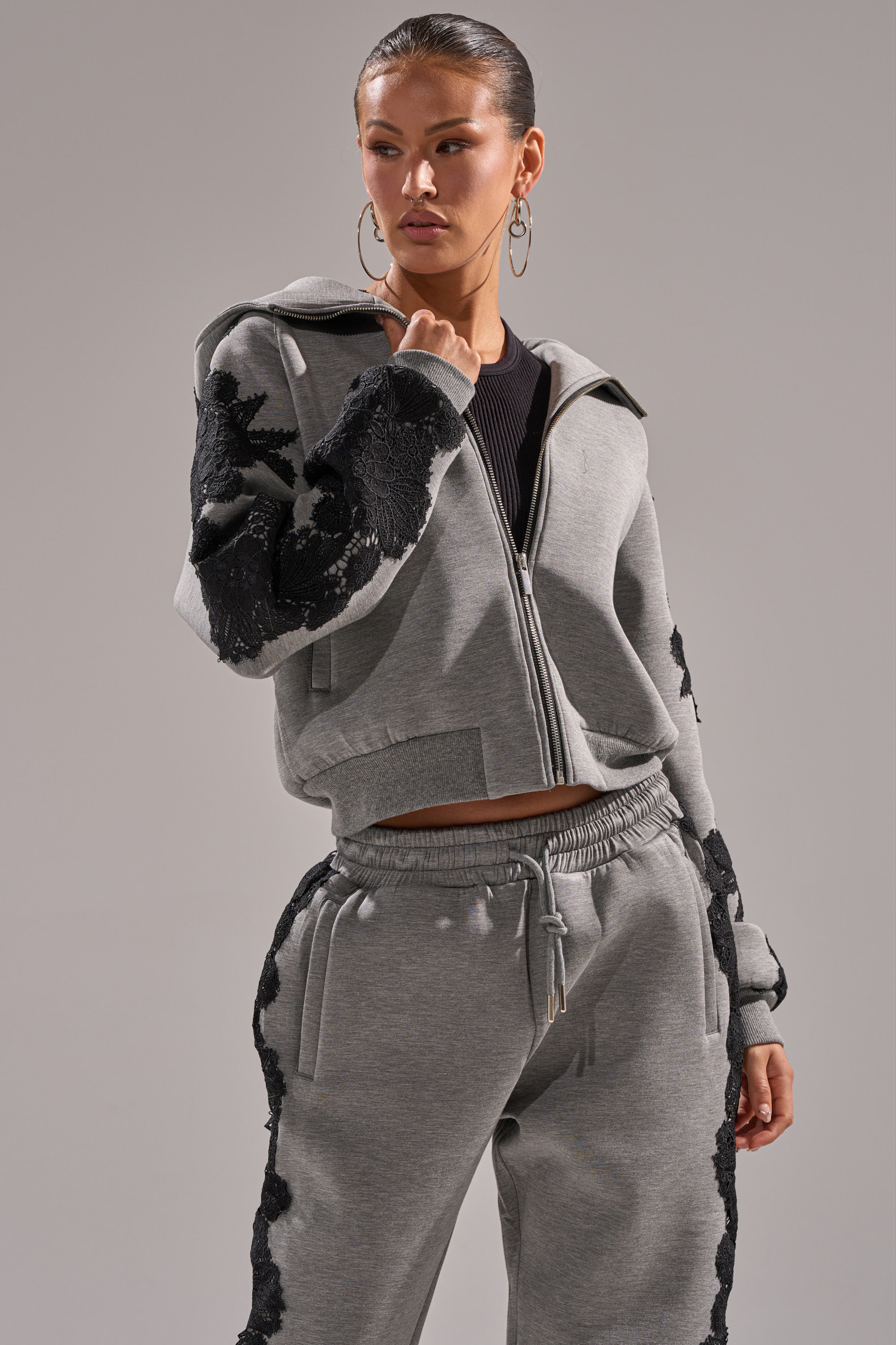 RAQUEL ZIP UP SWEATSHIRT – AKIRA