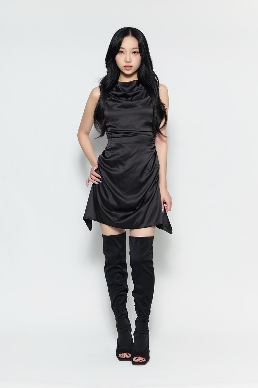 THEREDTHREAD / ザレッドスレッド】S satin flow dress mini