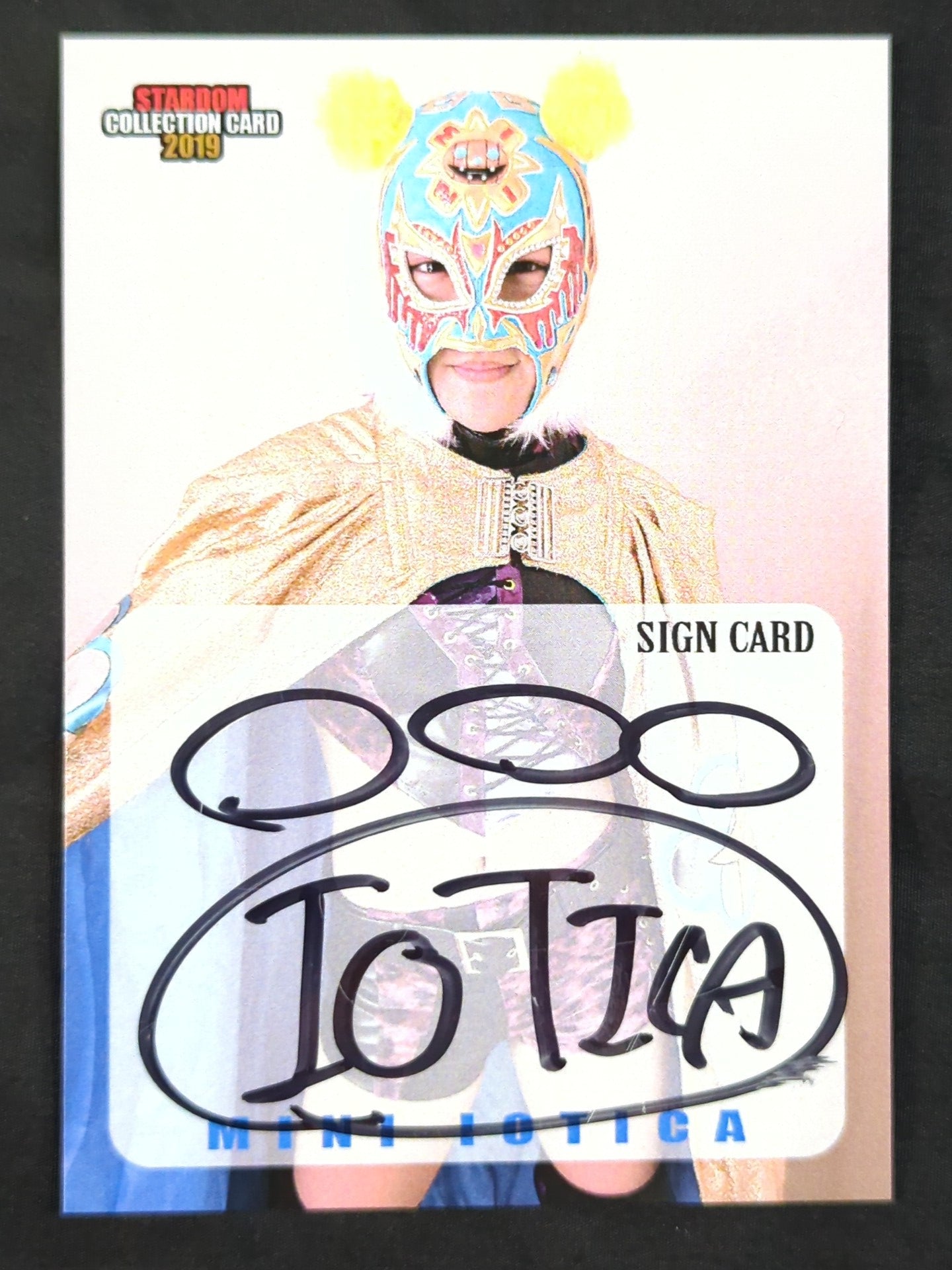 2019 STARDOM COLLECTION CARD AZM(ミニイオティカ) 公式サインカード