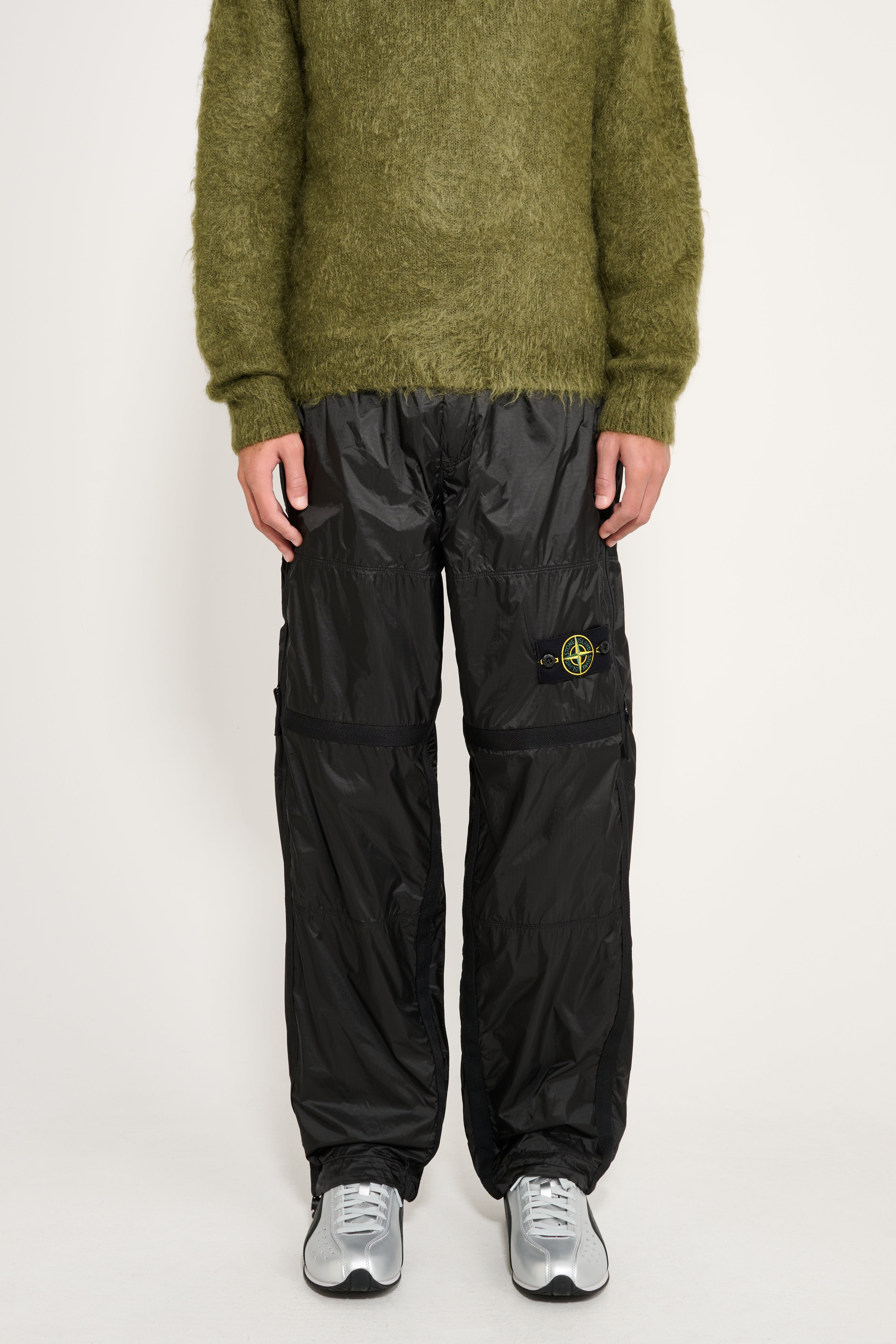 Stone Island Ripstop Light HT Nylon Joggers Lead Grey – Très Bien