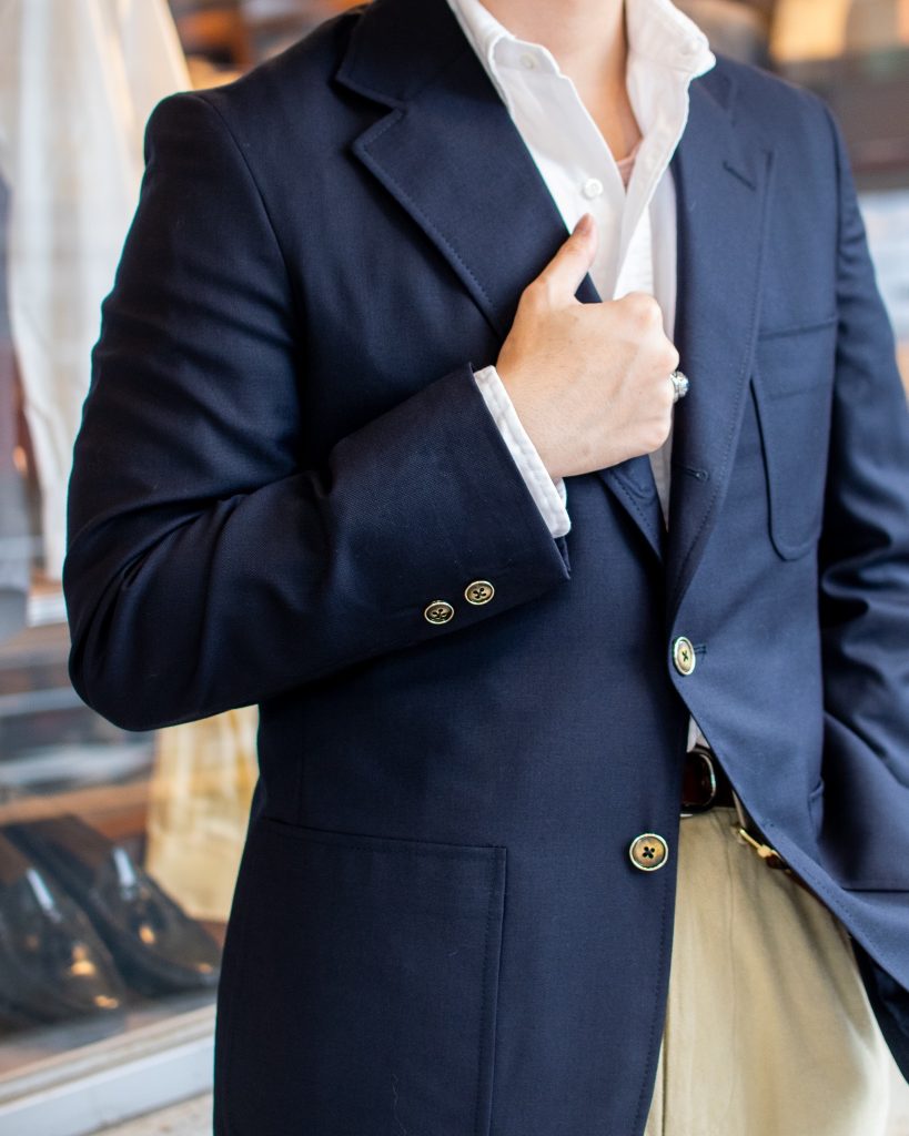 INDIVIDUALIZED CLOTHING AW23: THE AMERICAN NAVY BLAZER | USONIAN