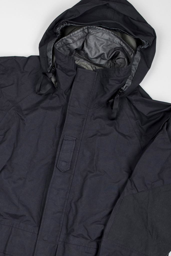 U.S. Army Adventure Tech Gore-Tex Parka / Black | AT EASE SHOP