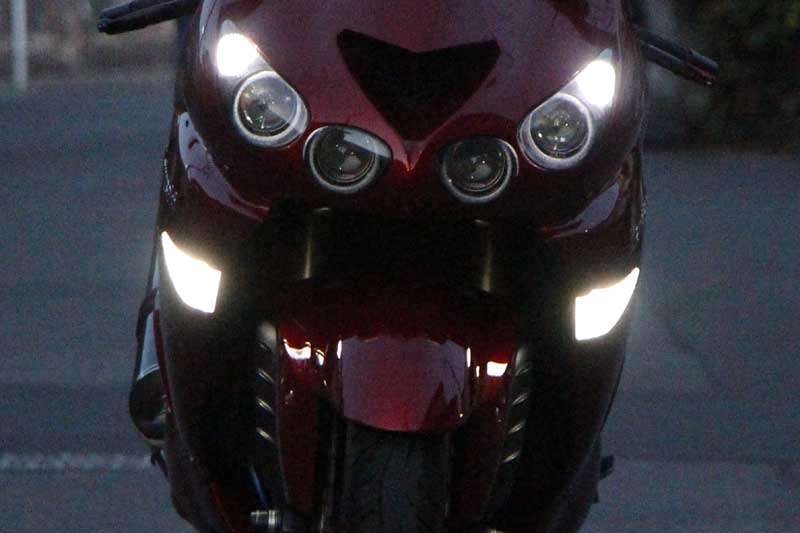 カワサキ ZZR1400用カスタムウィンカー｜BOSSCOM
