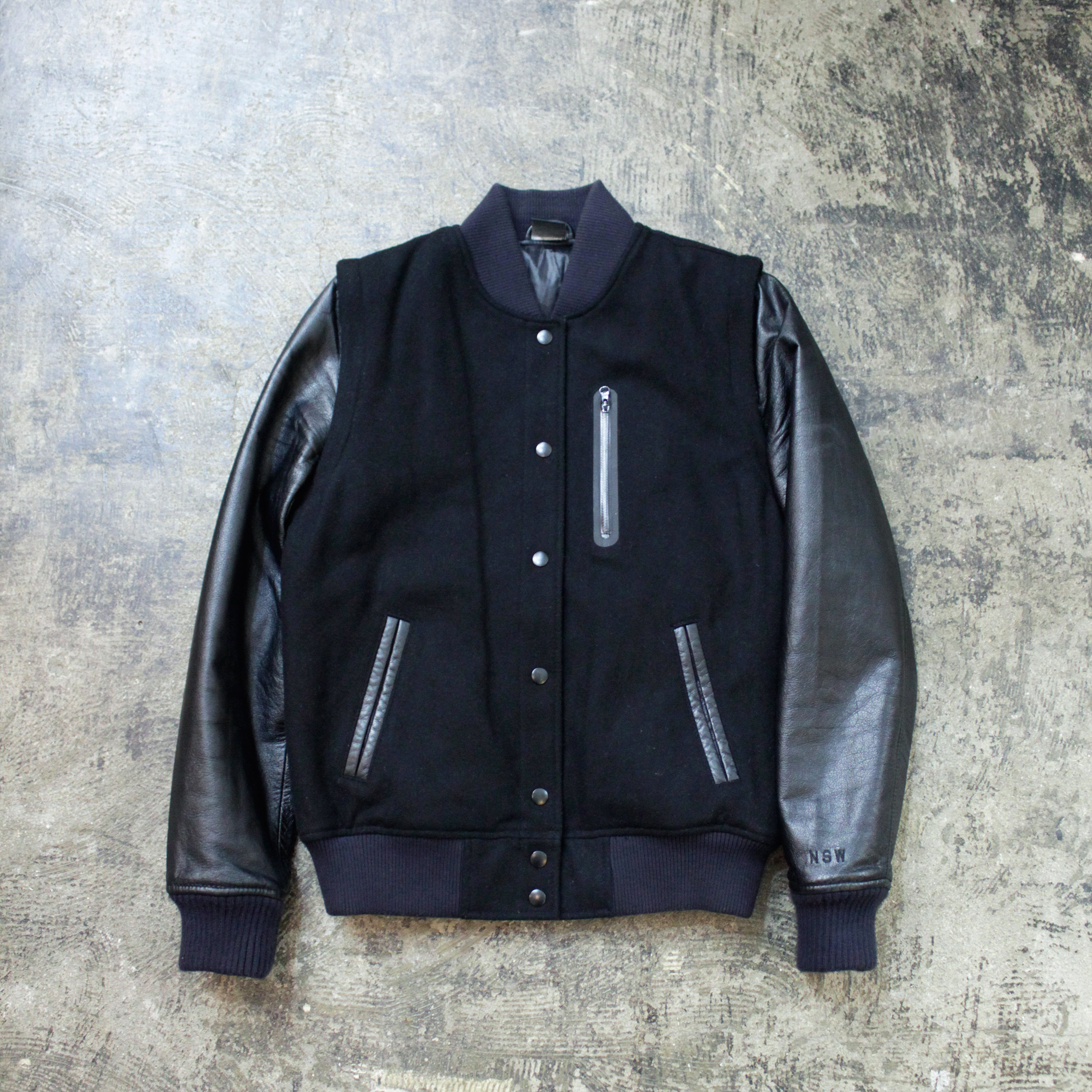 NIKE SPORTSWEAR / 