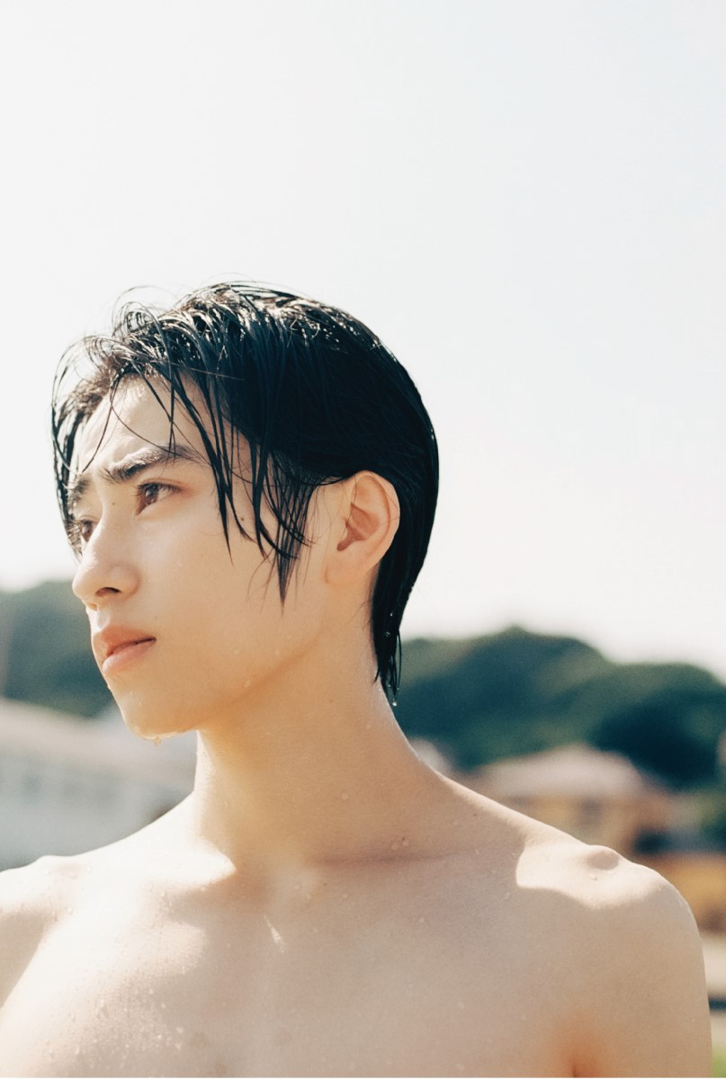 仮面ライダーガッチャード」一ノ瀬宝太郎役・本島純政、1st写真集『純