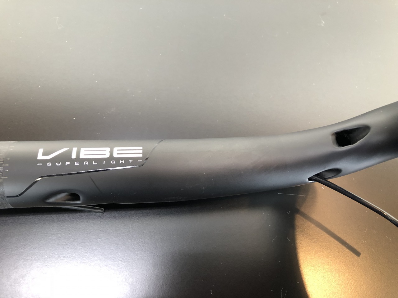 バイクの軽量化と性能アップに貢献！SHIMANO PRO「カーボンハンドル
