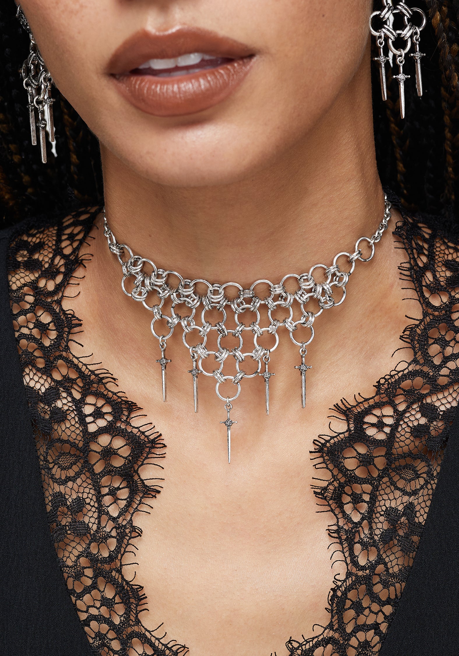 JE4341_VANTHRAXCHAINMAILSWORDC