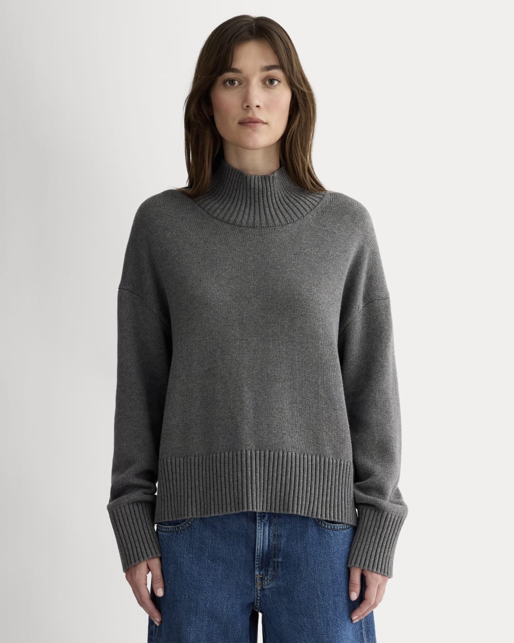 The Boxy Turtleneck in Everyday Cotton | Heathered Charcoal – Everlane