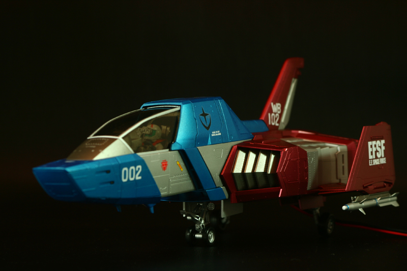 U.C.Hard Graph 1/35 FF-X7 Core Fighter metallic painted w/LEDS, No