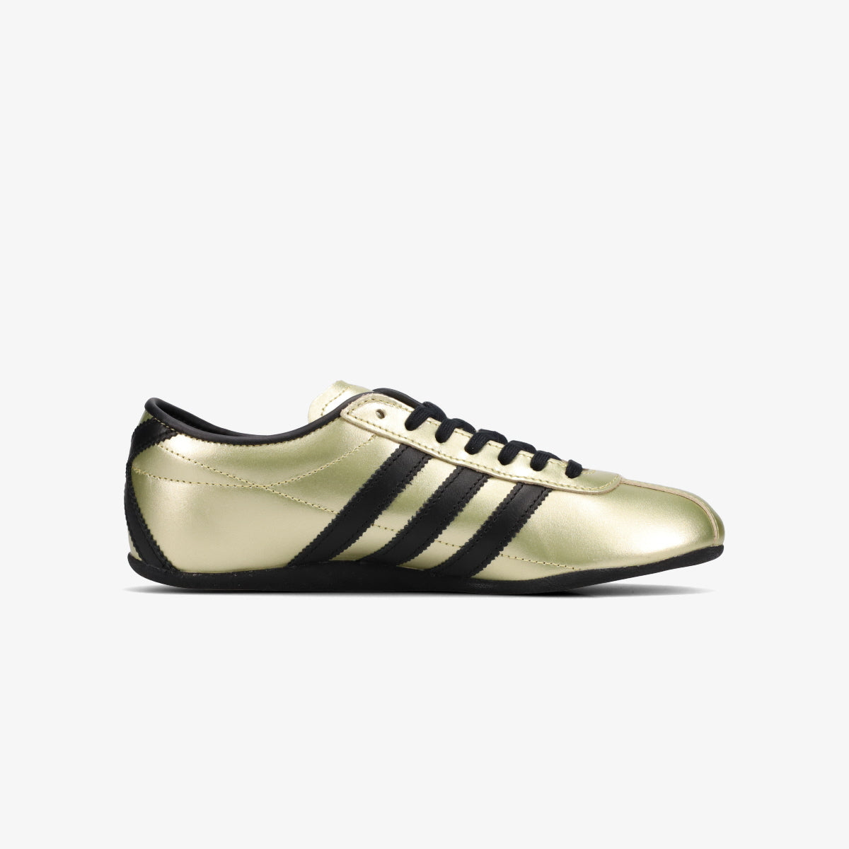 adidas TOKYO – KICKS LAB.