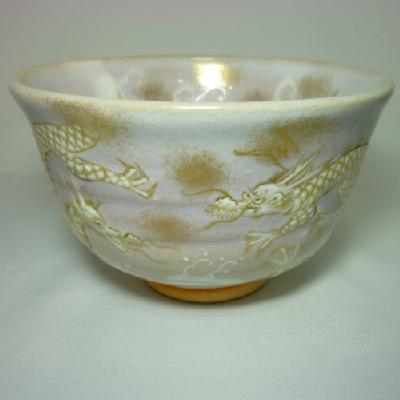 茶碗 灰釉 双龍に波【販売】-茶道具は京都しみず孔昌堂