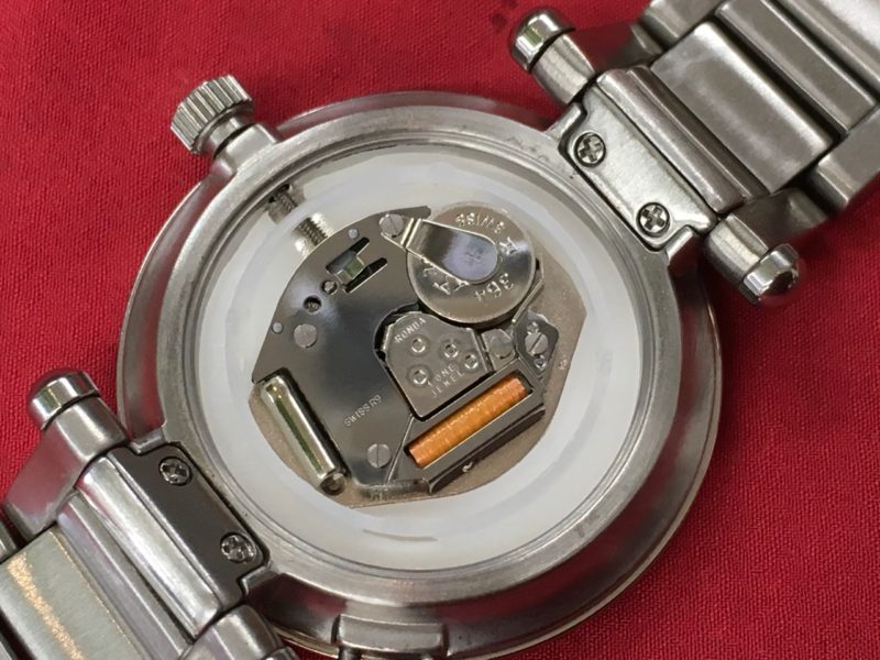 Vivienne・Westwoodヴィヴィアンウェストウッドの電池交換はお待ちの間