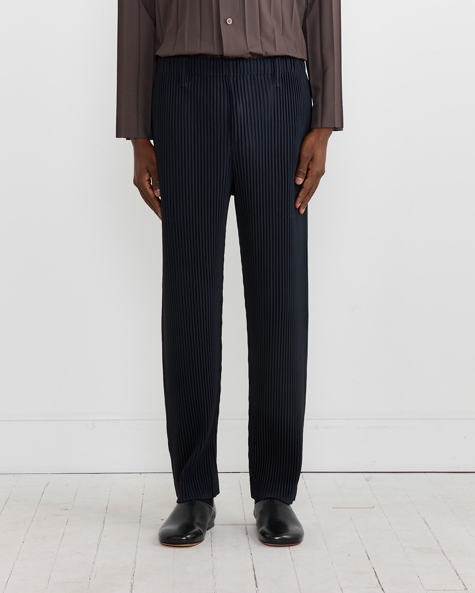 Basics Pant in Navy
