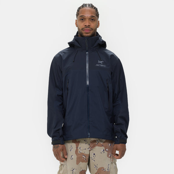 Beta AR Jacket in Black Sapphire - ARC'TERYX